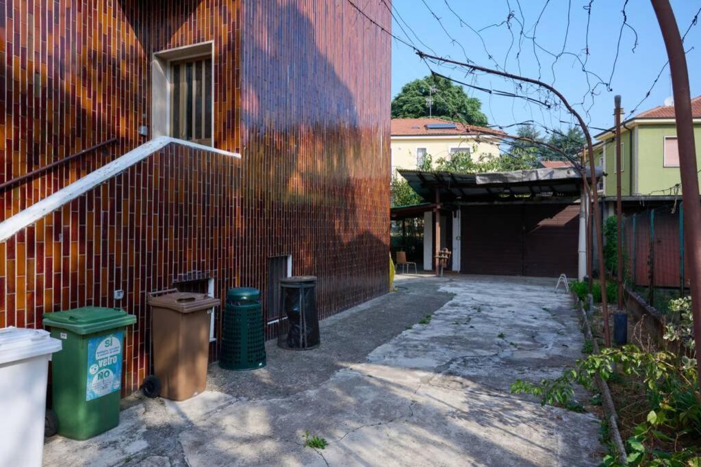 Апартаменти Casa Faby - Family House Milano Baggio Екстер'єр фото